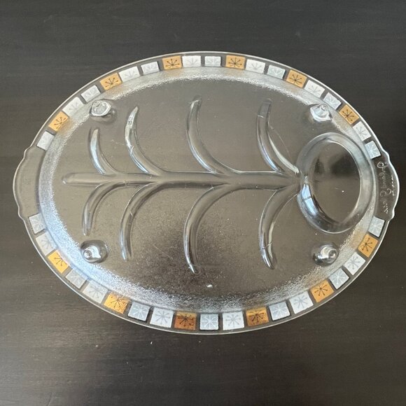 Vintage Glass Meat Platter // Atomic Snowflake Trim // Inland Glass Co. - Picture 4 of 7